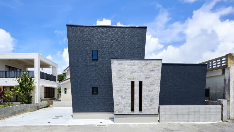 豊見城市伊良波の木造住宅 【外観】